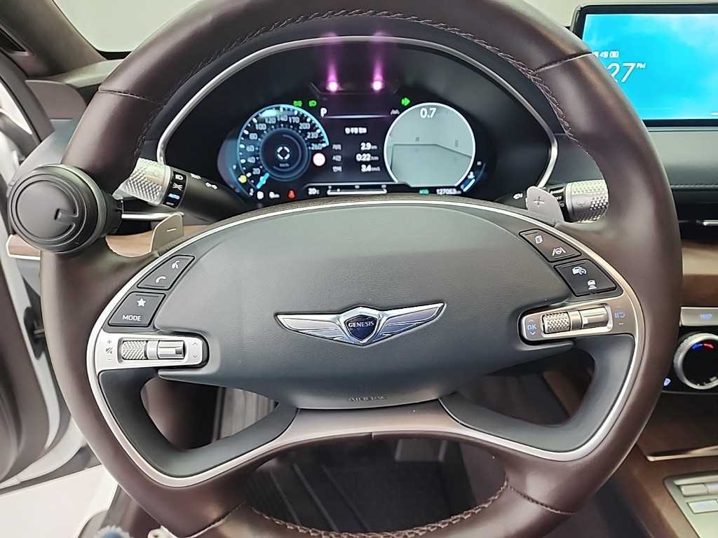 Genesis G80 - Vista 9