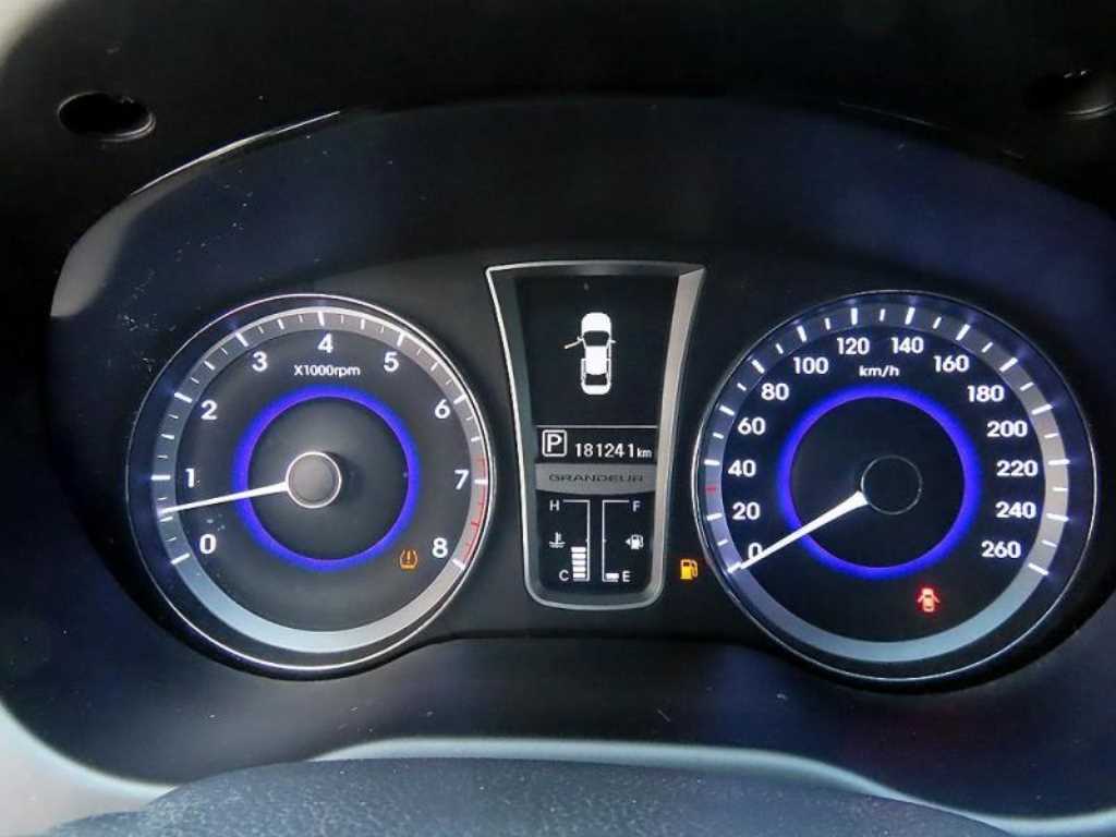 HYUNDAI Grandeur - Vista 9