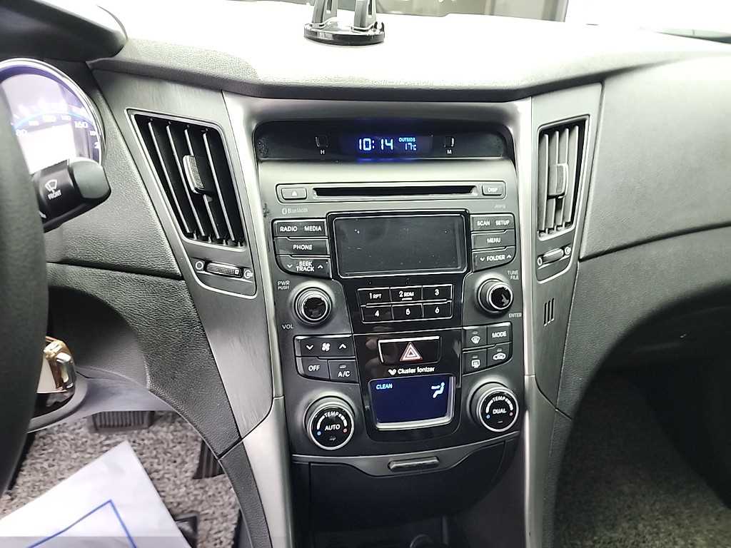 HYUNDAI Sonata - Vista 10