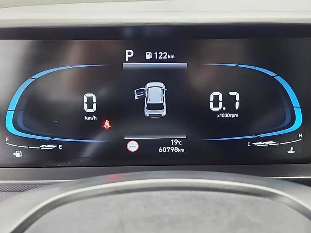 HYUNDAI Casper - Vista 6