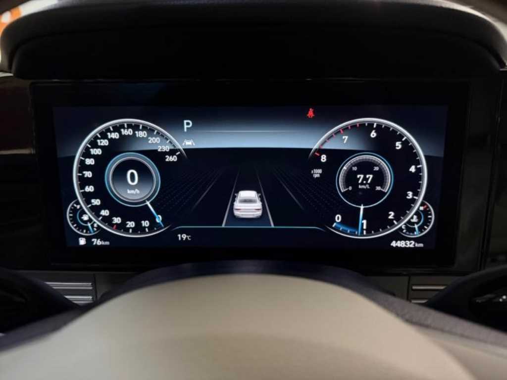 HYUNDAI Grandeur - Vista 9