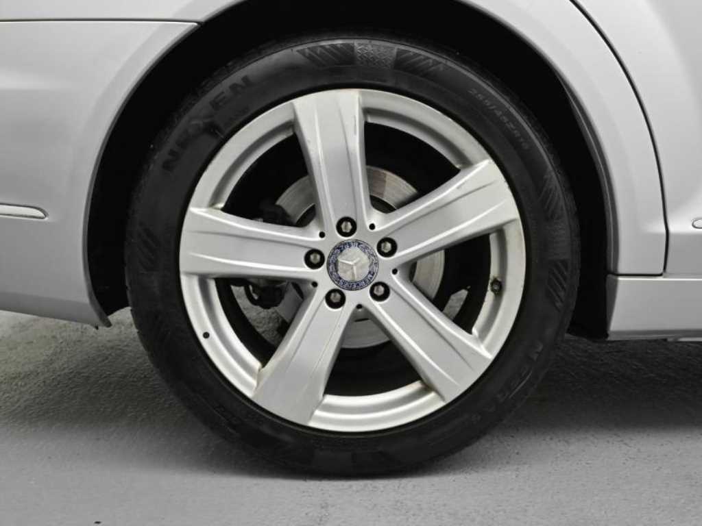 Mercedes Benz S Class - Vista 5