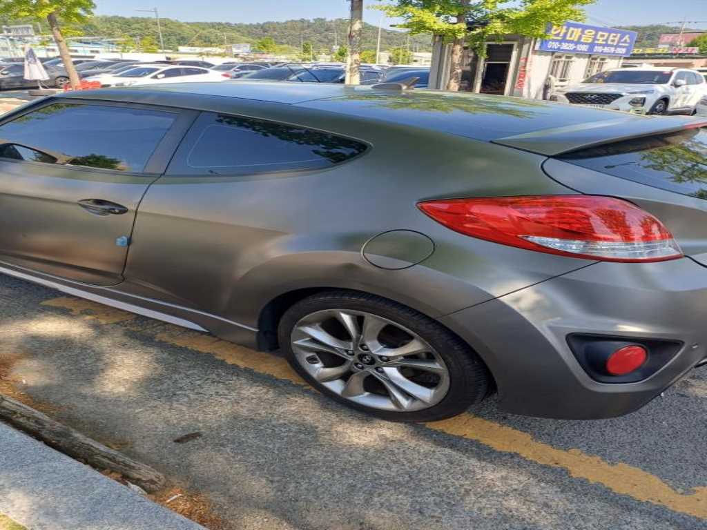 HYUNDAI Veloster - Vista 2