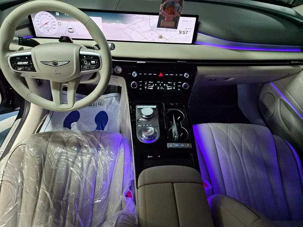 Genesis G80 - Vista 10