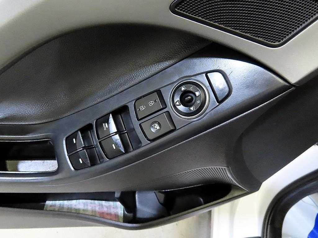 HYUNDAI Avante 2015 Blanco - Importación desde Corea - HF Imports Iquique - Foto 13