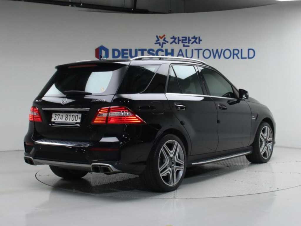 Mercedes Benz M Class - Vista 2