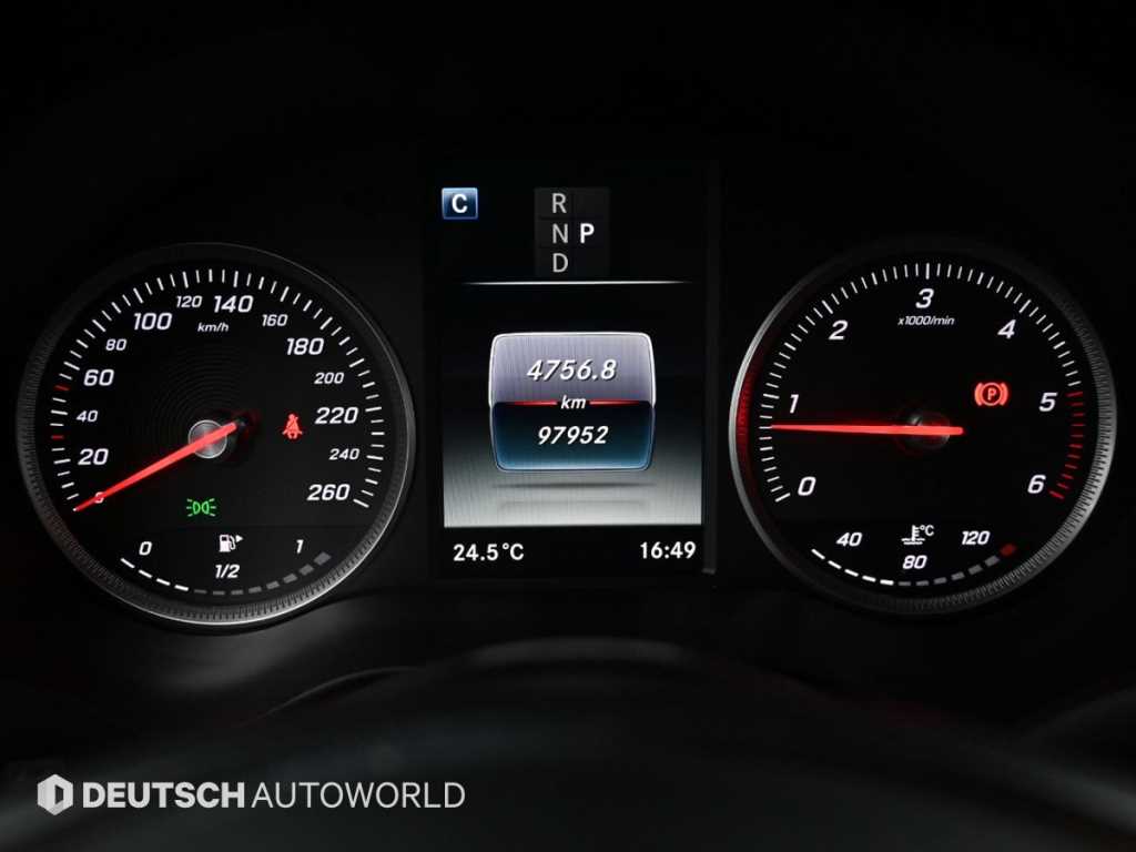 Mercedes Benz GLC Class - Vista 8