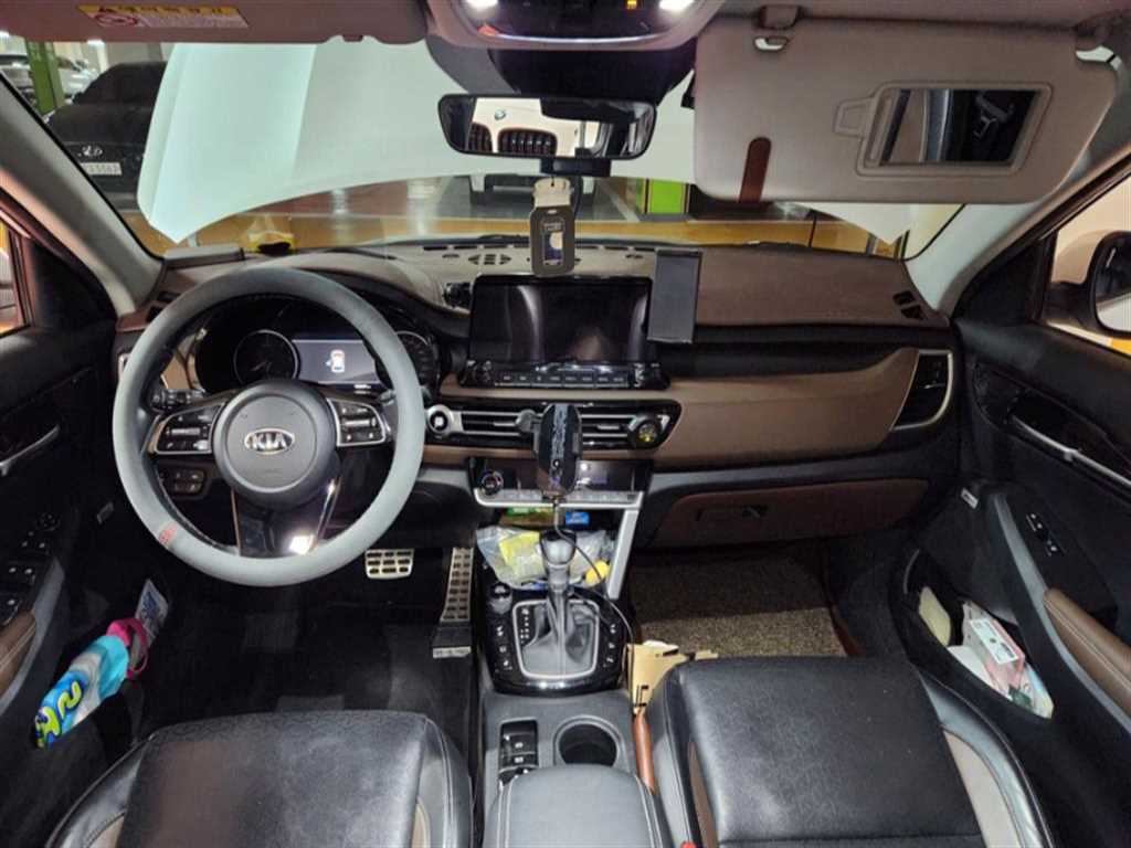 KIA Seltos - Vista 4