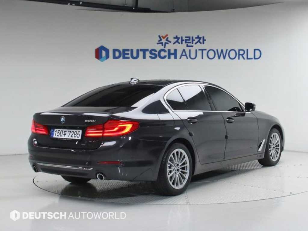 BMW 5 Series - Vista 2