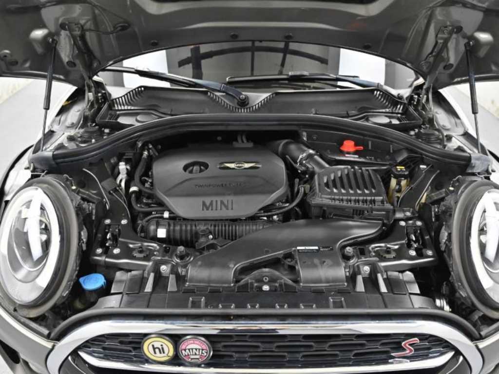 Mini Clubman - Vista 6