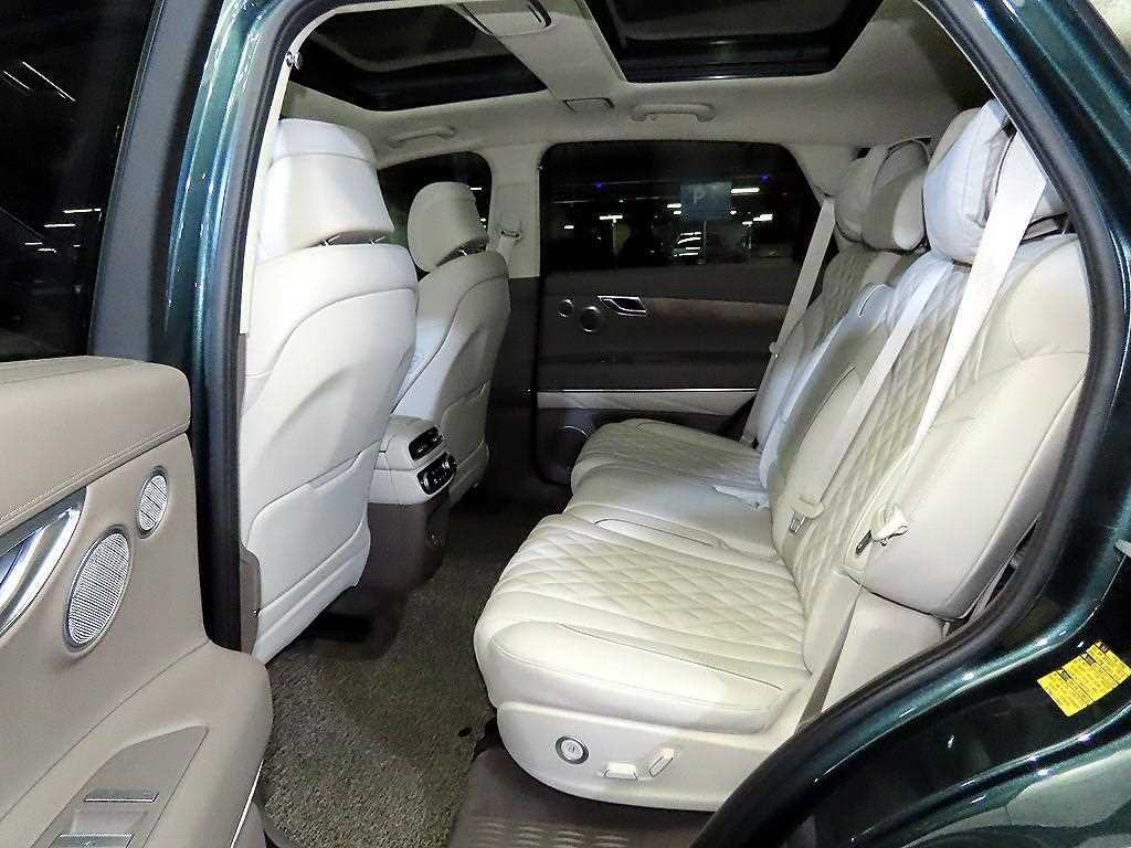 Genesis GV80 - Vista 7