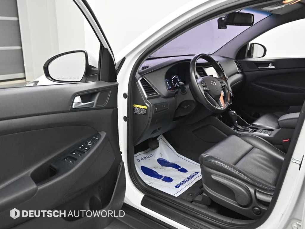 HYUNDAI Tucson - Vista 11