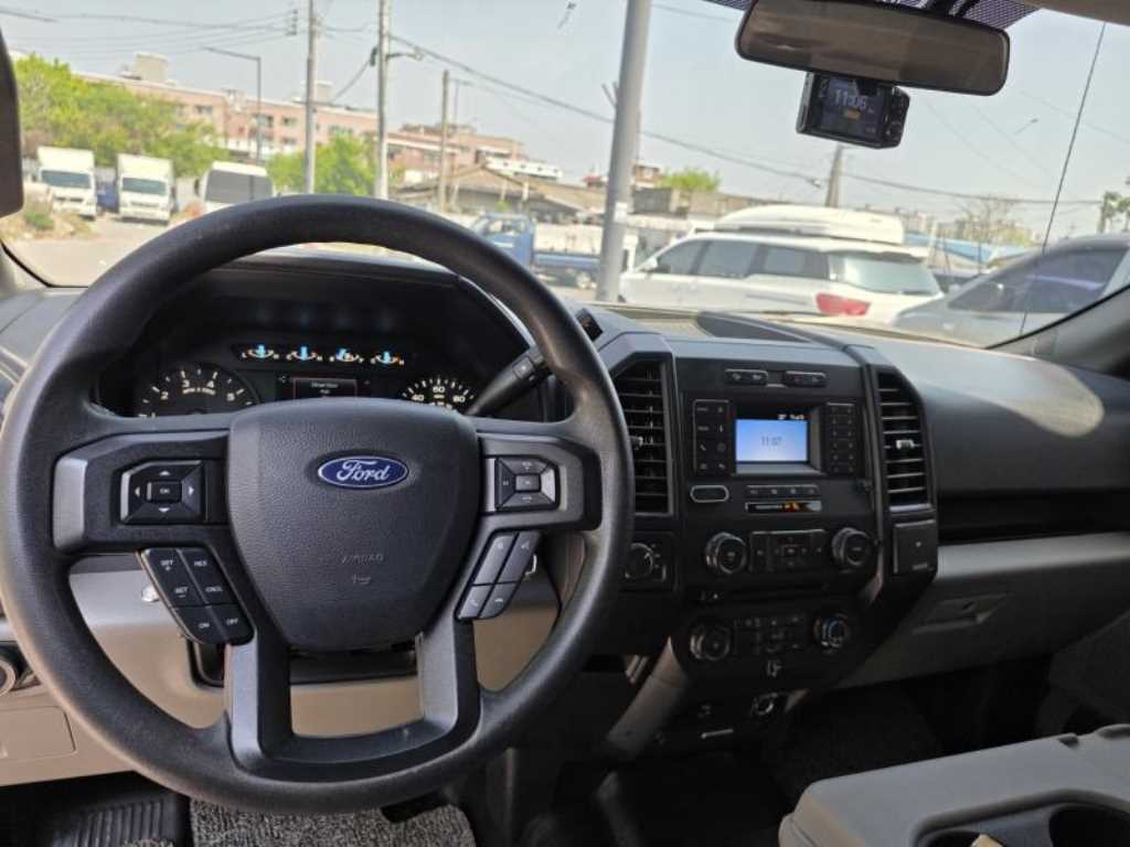 Ford F-Series - Vista 6