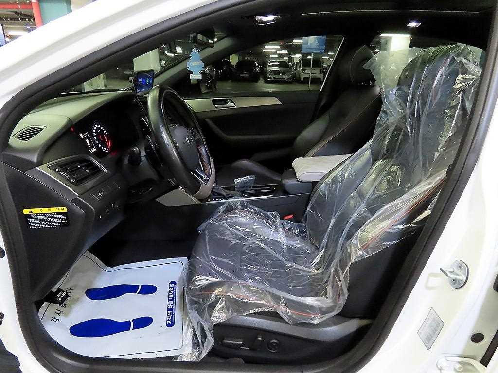 HYUNDAI Sonata - Vista 6