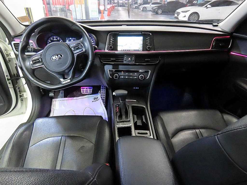 KIA K5 - Vista 10