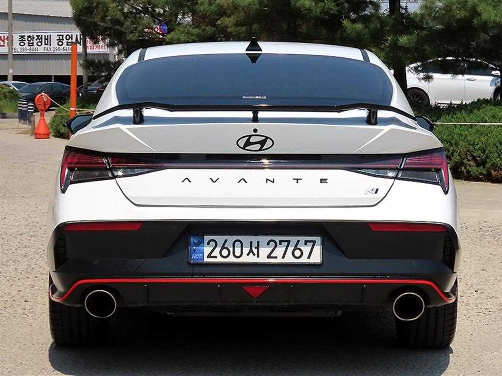 HYUNDAI Avante - Vista 4