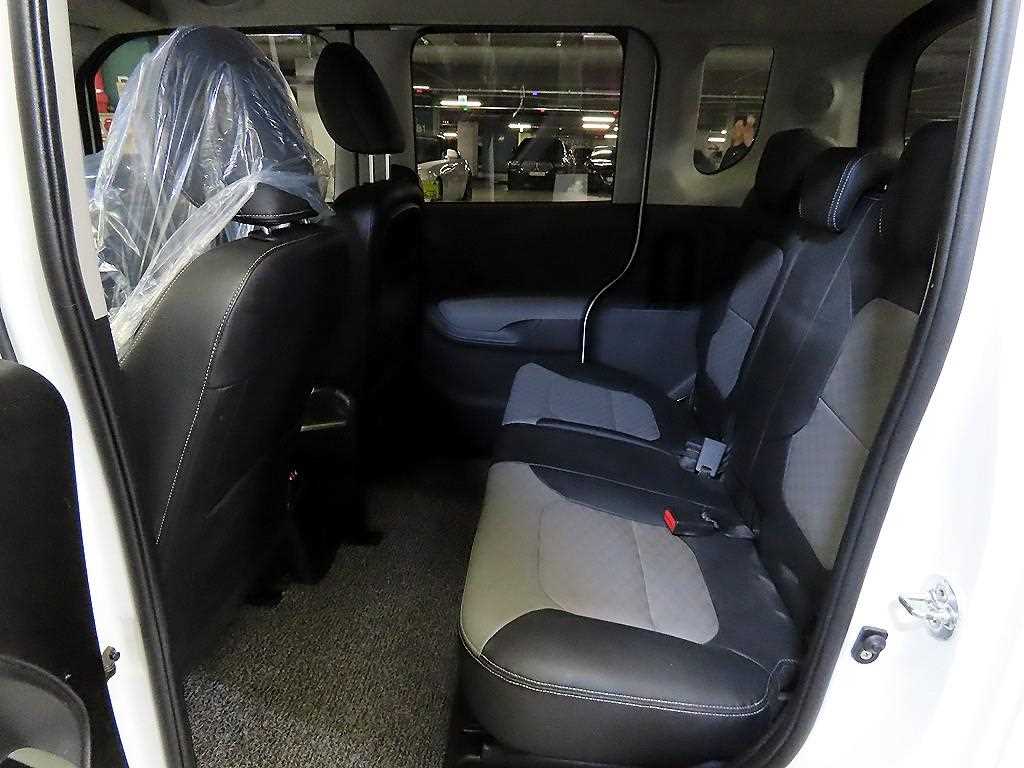 KIA Ray - Vista 7