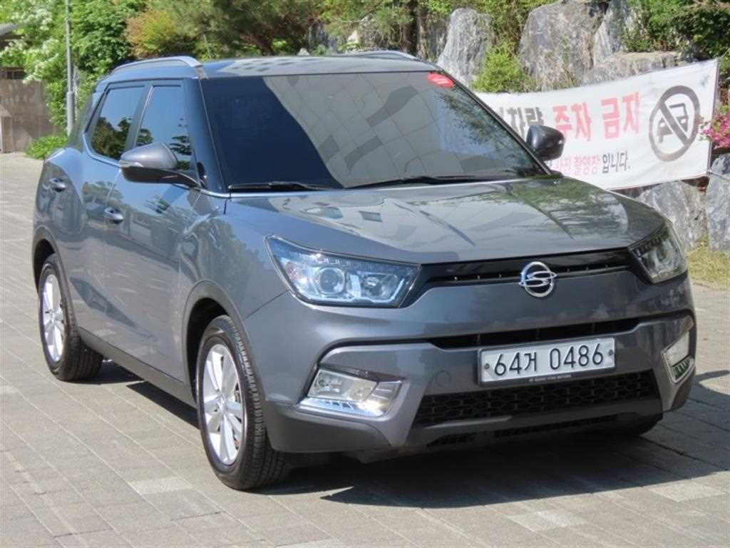 Ssangyong Tivoli - Vista 2