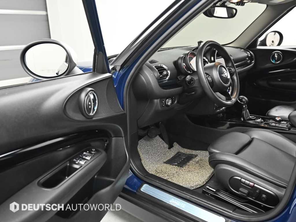 Mini Clubman - Vista 11
