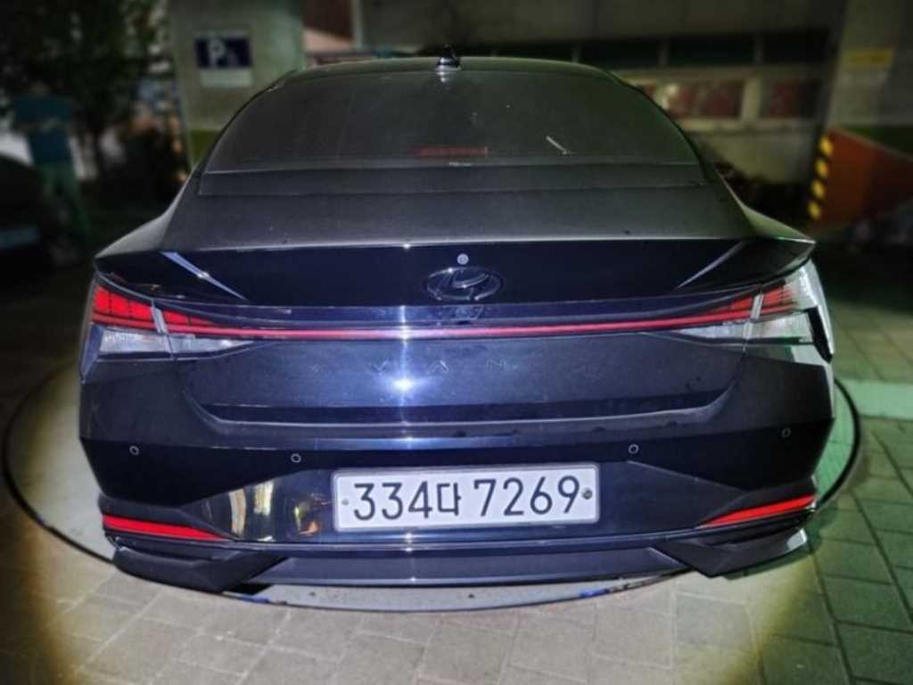 HYUNDAI Avante - Vista 4