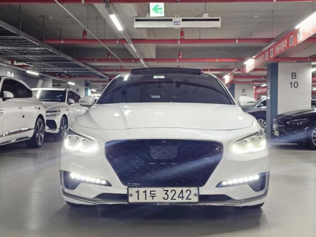 HYUNDAI Grandeur - Vista 2