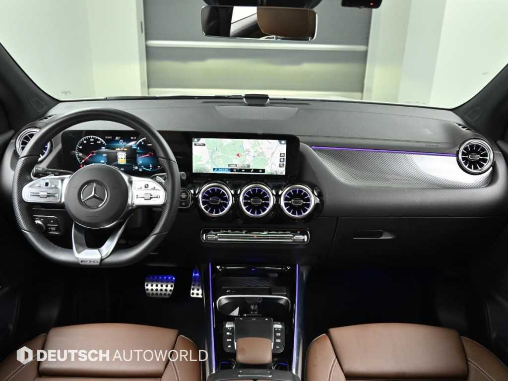 Mercedes Benz GLA Class - Vista 7