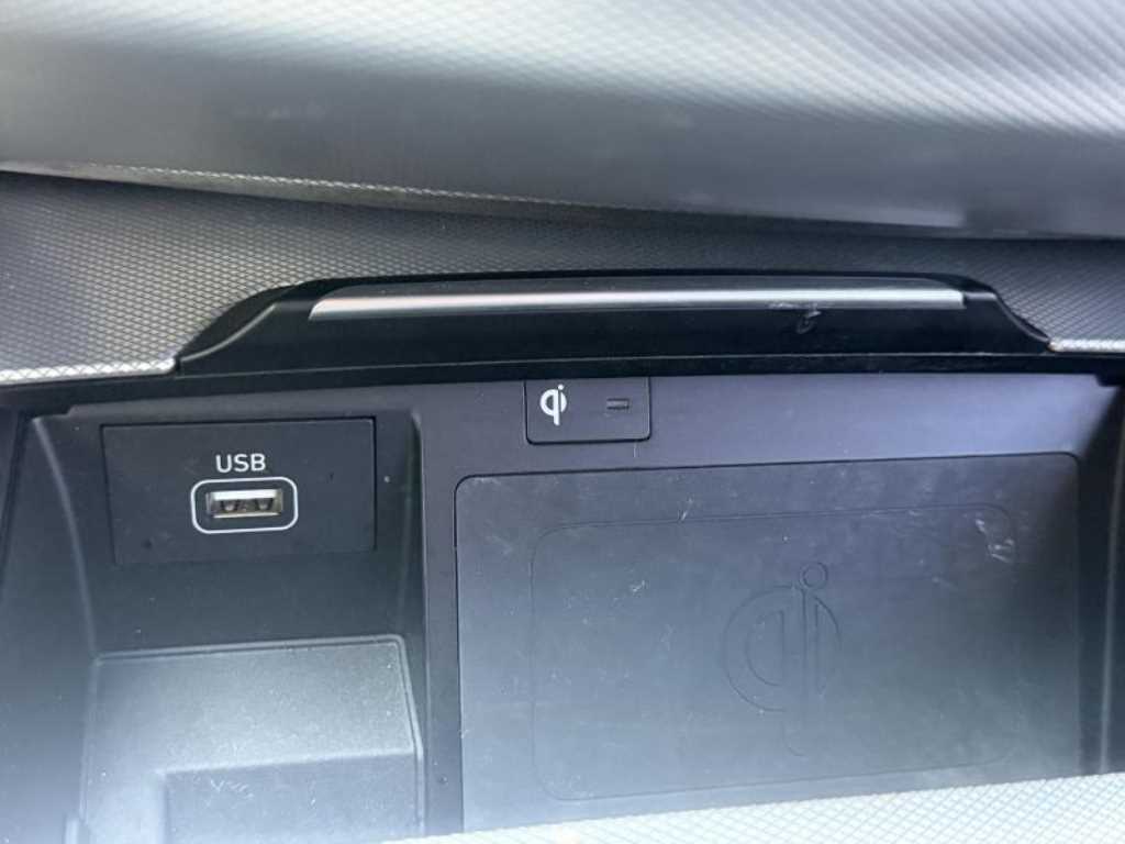 Genesis G80 - Vista 12