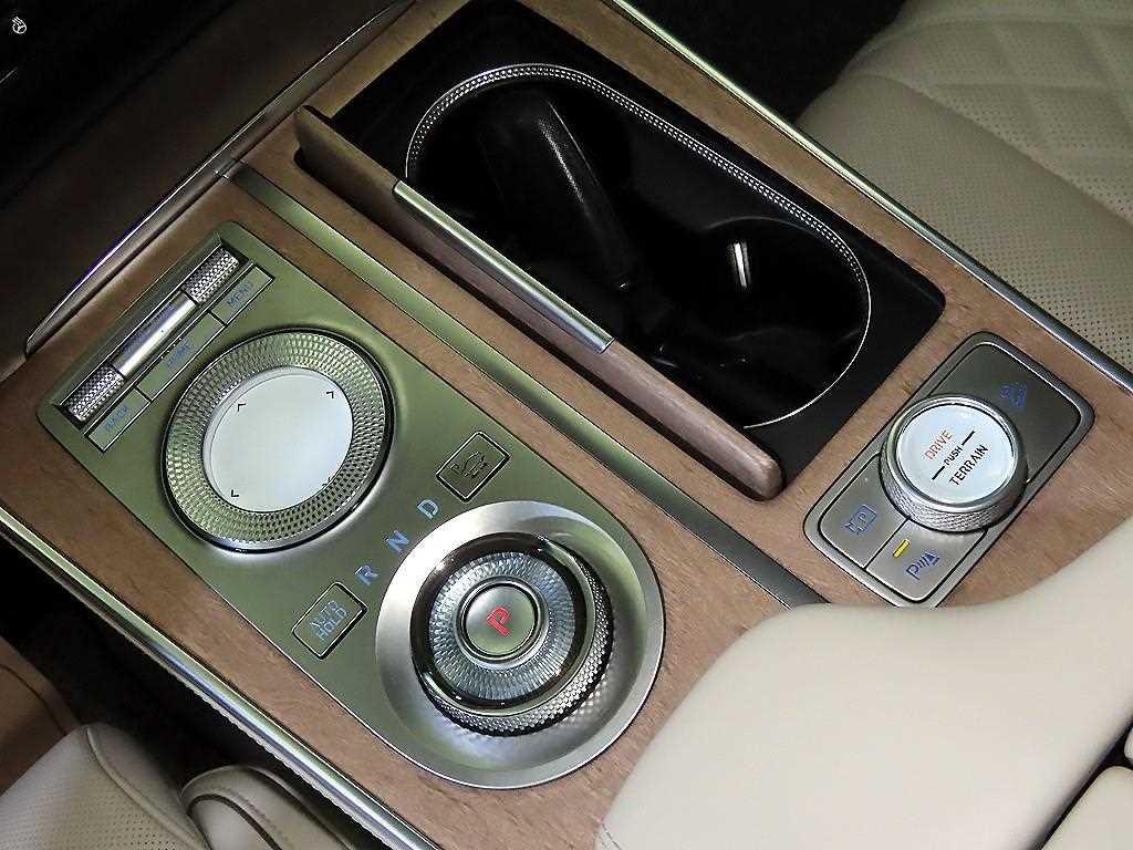 Genesis GV80 - Vista 12