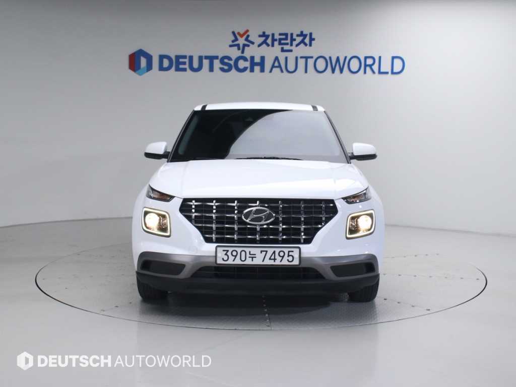 HYUNDAI Venue - Vista 3
