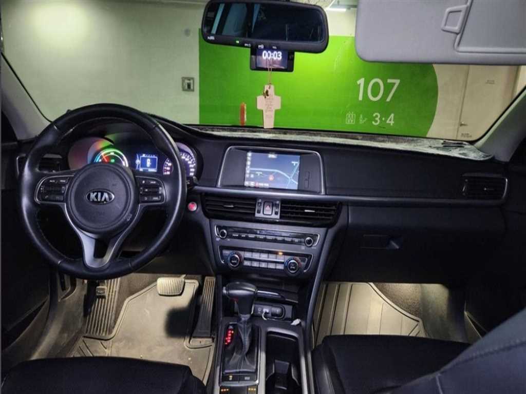 KIA K5 - Vista 8