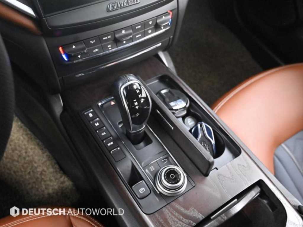 Maserati Ghibli - Vista 9