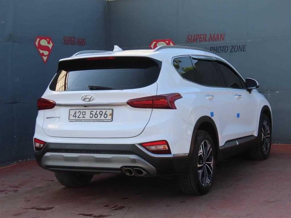 HYUNDAI Santa Fe - Vista 3