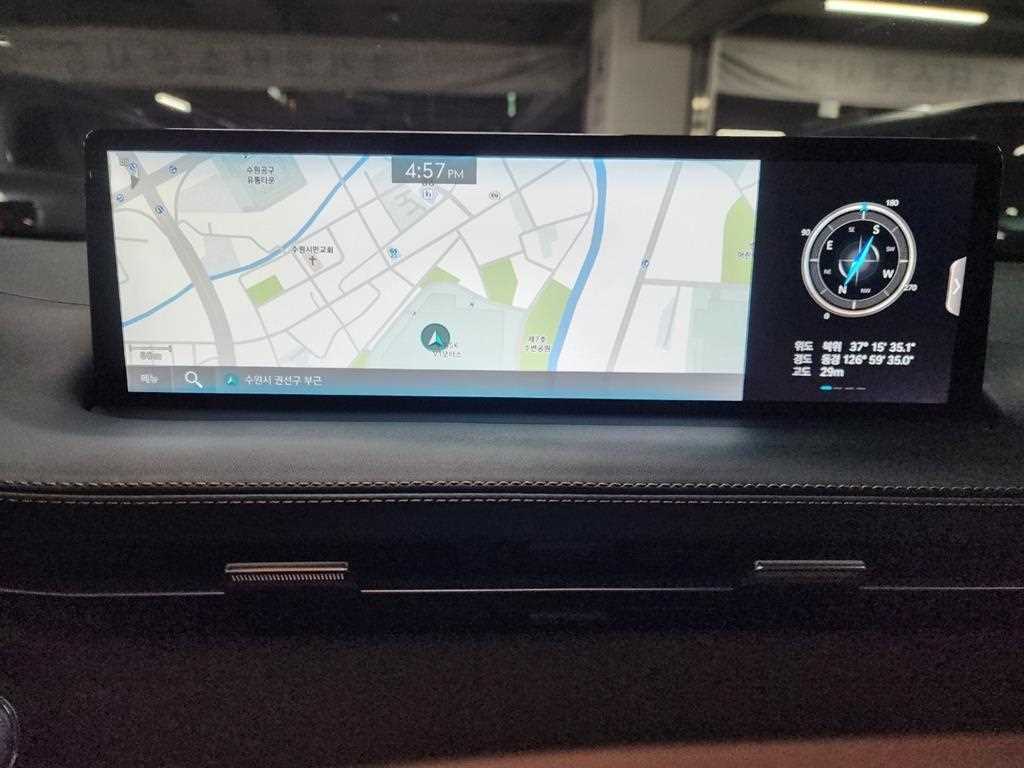 Genesis GV70 - Vista 7