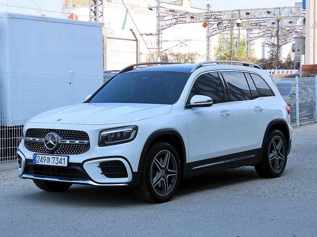 Mercedes Benz GLB Class - Vista 2