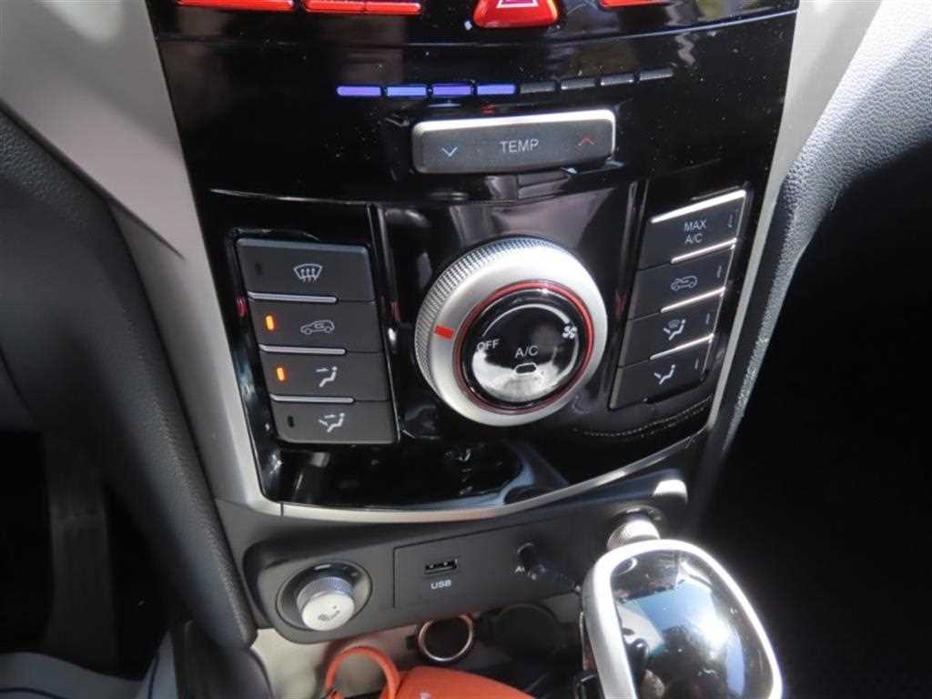 Ssangyong Tivoli - Vista 7