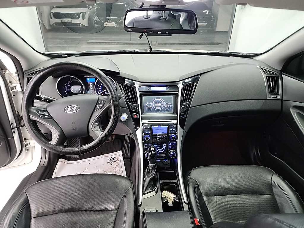 HYUNDAI Sonata - Vista 7