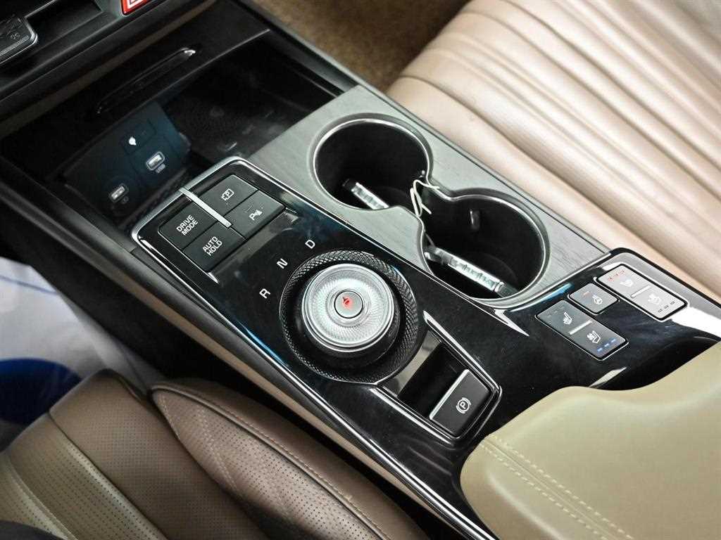 KIA K8 - Vista 9