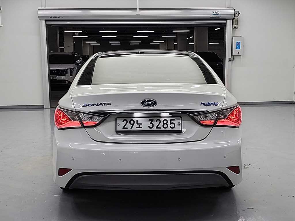 HYUNDAI Sonata - Vista 3