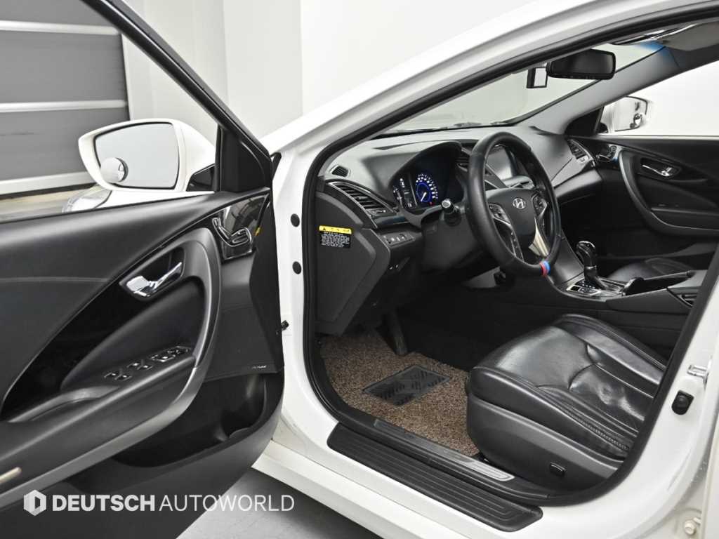 HYUNDAI Grandeur - Vista 11
