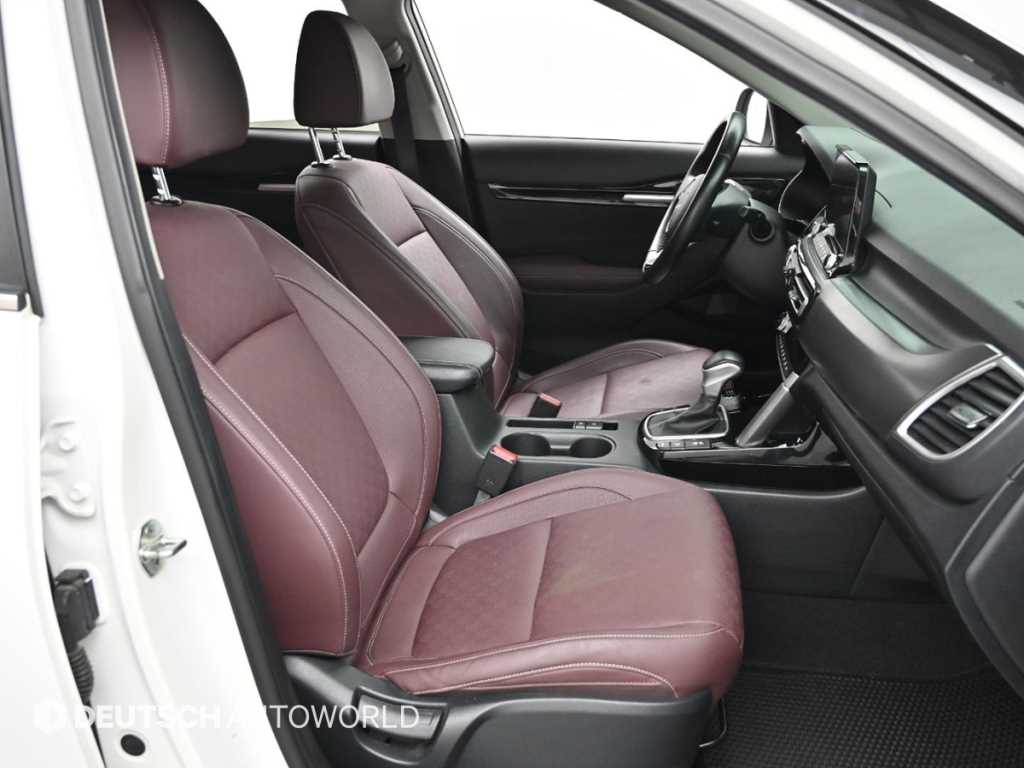 KIA Seltos - Vista 10