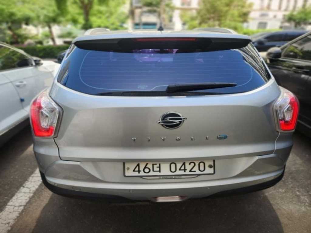 Ssangyong Tivoli - Vista 2