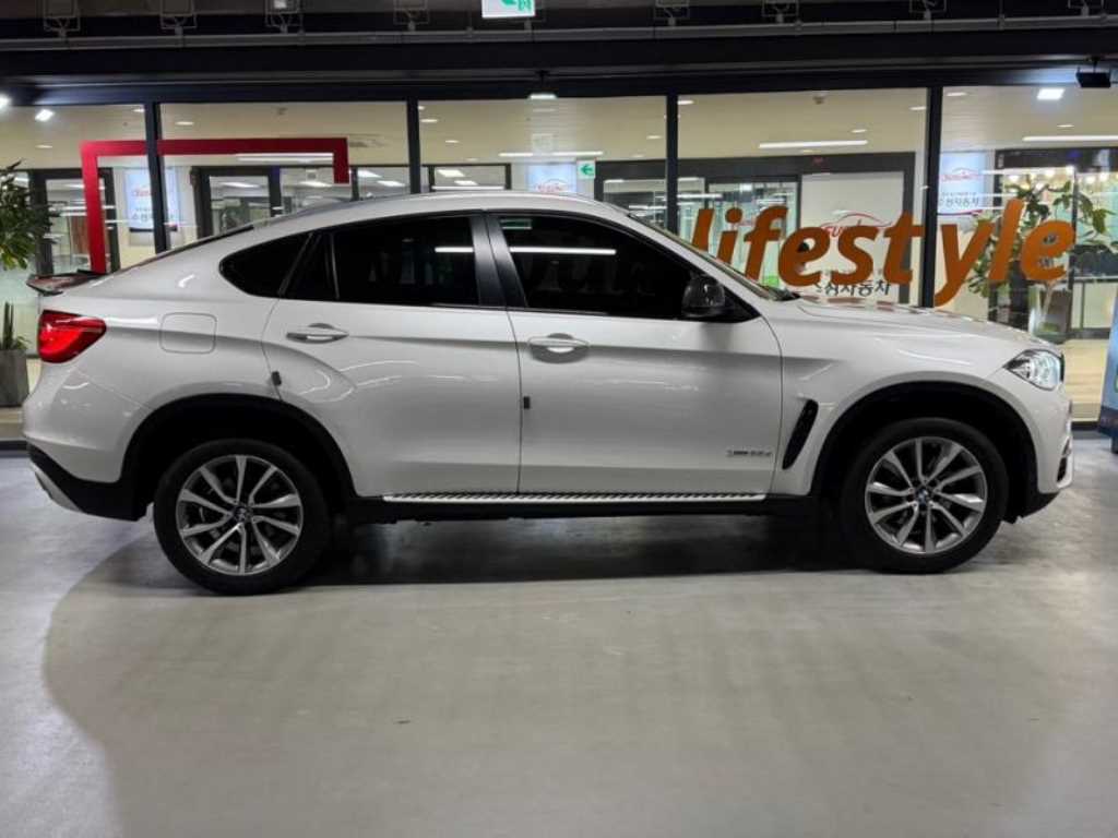 BMW X6 - Vista 4