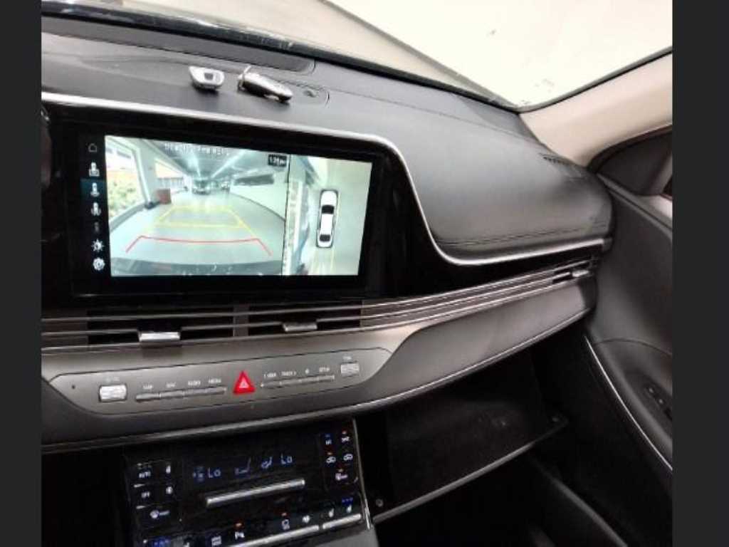HYUNDAI Grandeur - Vista 8