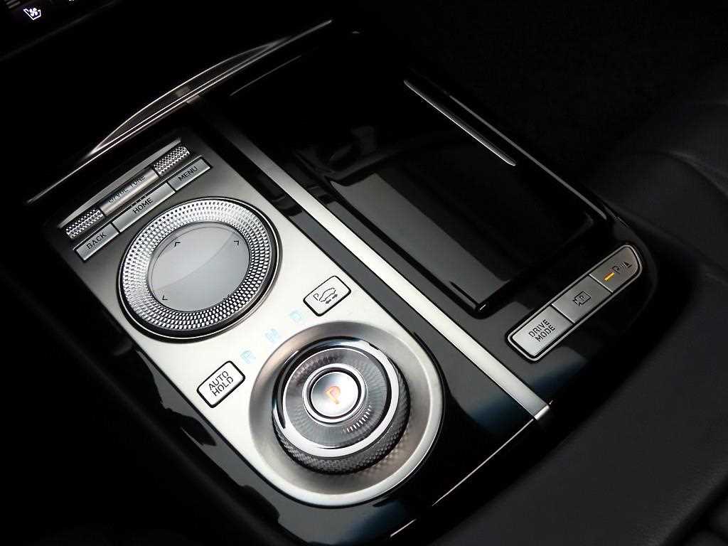 Genesis G80 - Vista 10