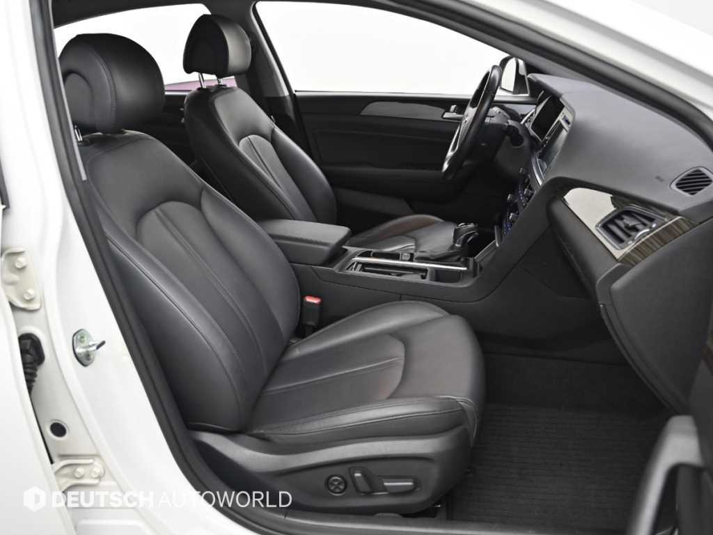 HYUNDAI Sonata - Vista 12
