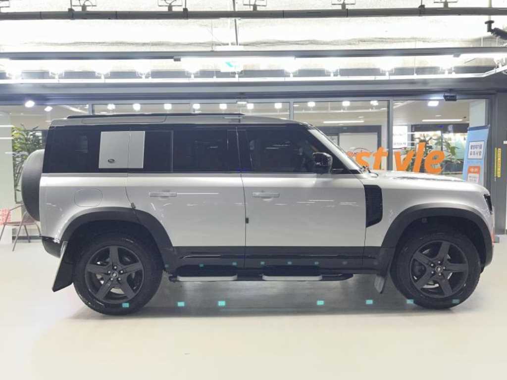 Land Rover Defender - Vista 3