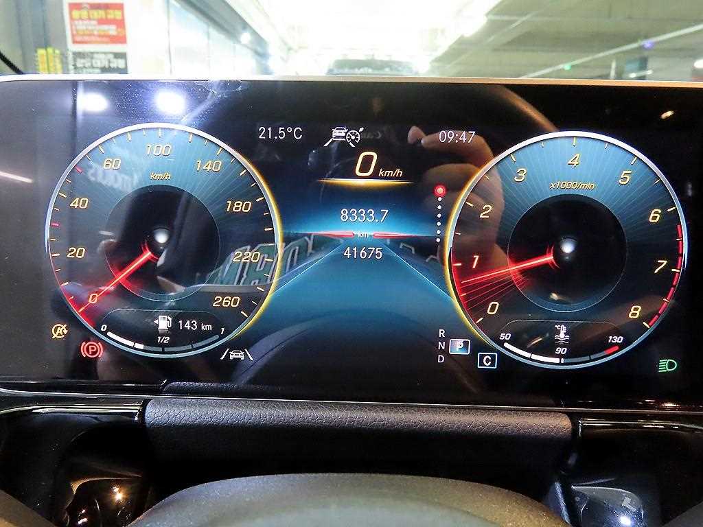 Mercedes Benz GLA Class - Vista 9