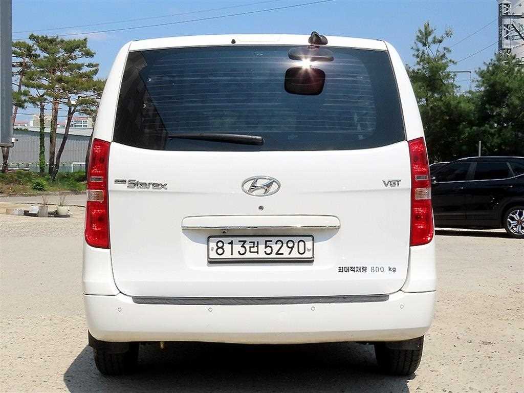 HYUNDAI Starex - Vista 4