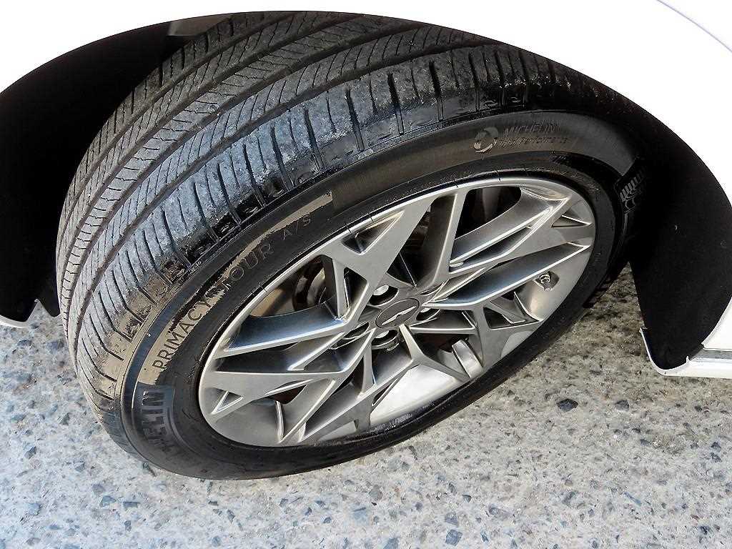 Genesis GV70 2024 Blanco - Importación desde Corea - HF Imports Iquique - Foto 20