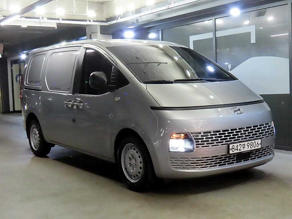 HYUNDAI Staria 2022 Plateado - Importación desde Corea - HF Imports Iquique - Foto 1